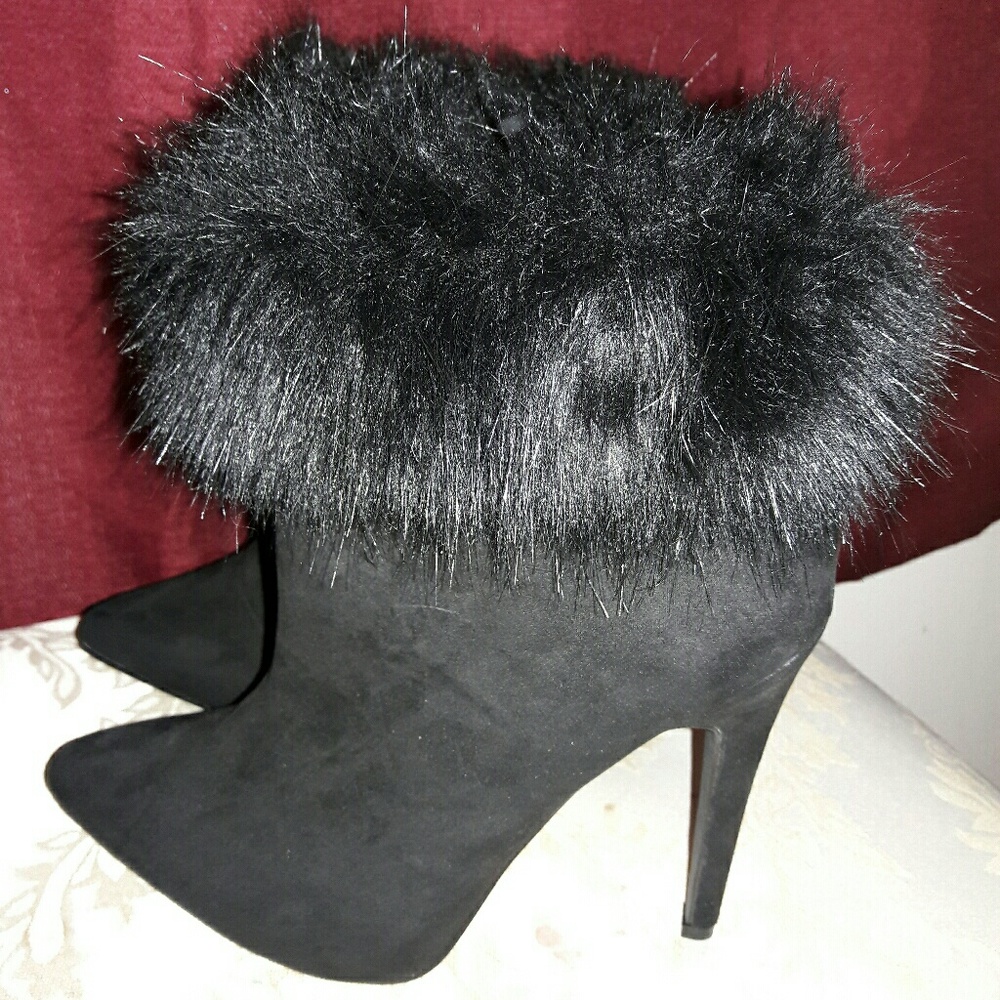 Forever 21 Short boots 
Dressy Stiletto heal